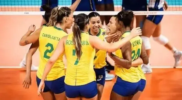 美国巴西女排_女排巴西美国比赛结果_女排联赛巴西美国