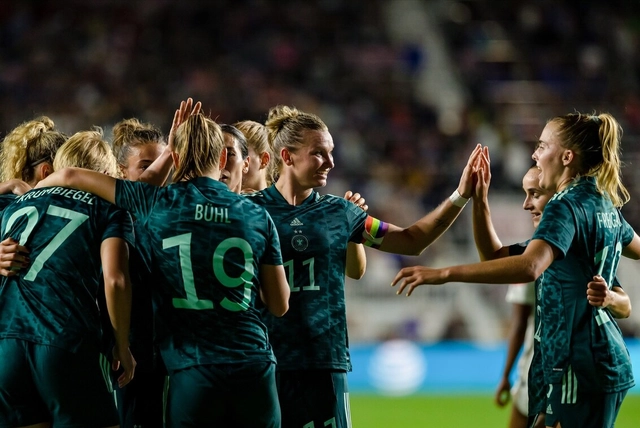 女足对德国的比分_女足5-5德国_德国 美国 女足