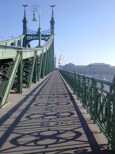 自由桥