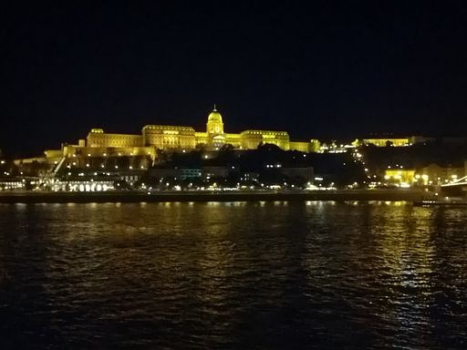 布达城堡夜景