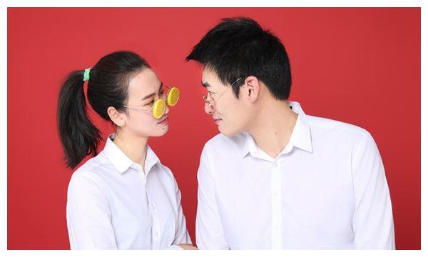 她是中国女排“纸片人”，每逢大赛必受伤，退役后和男排帅哥结婚