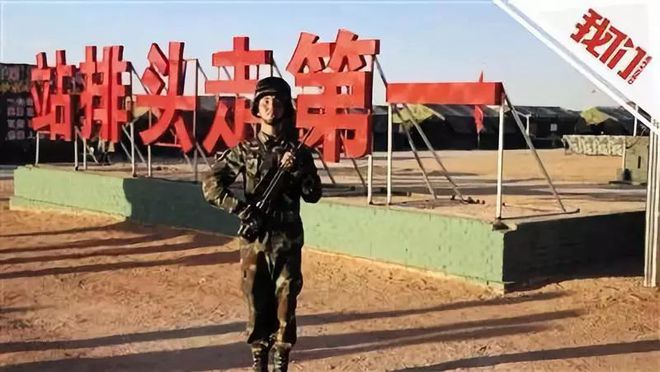 阅兵中国女排_阅兵女排压轴亮相视频世界第一_84年阅兵女排